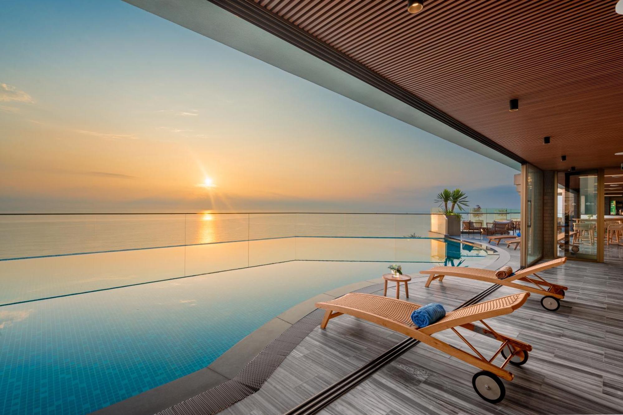 Poseido Hotel Quang Binh Донгхой Екстер'єр фото